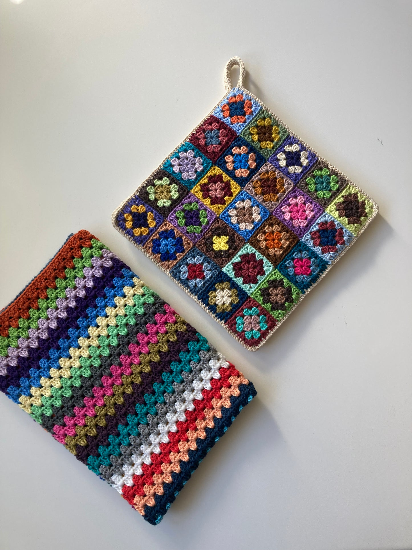 Et sæt Ringkøbing og et køkkenhåndklæde