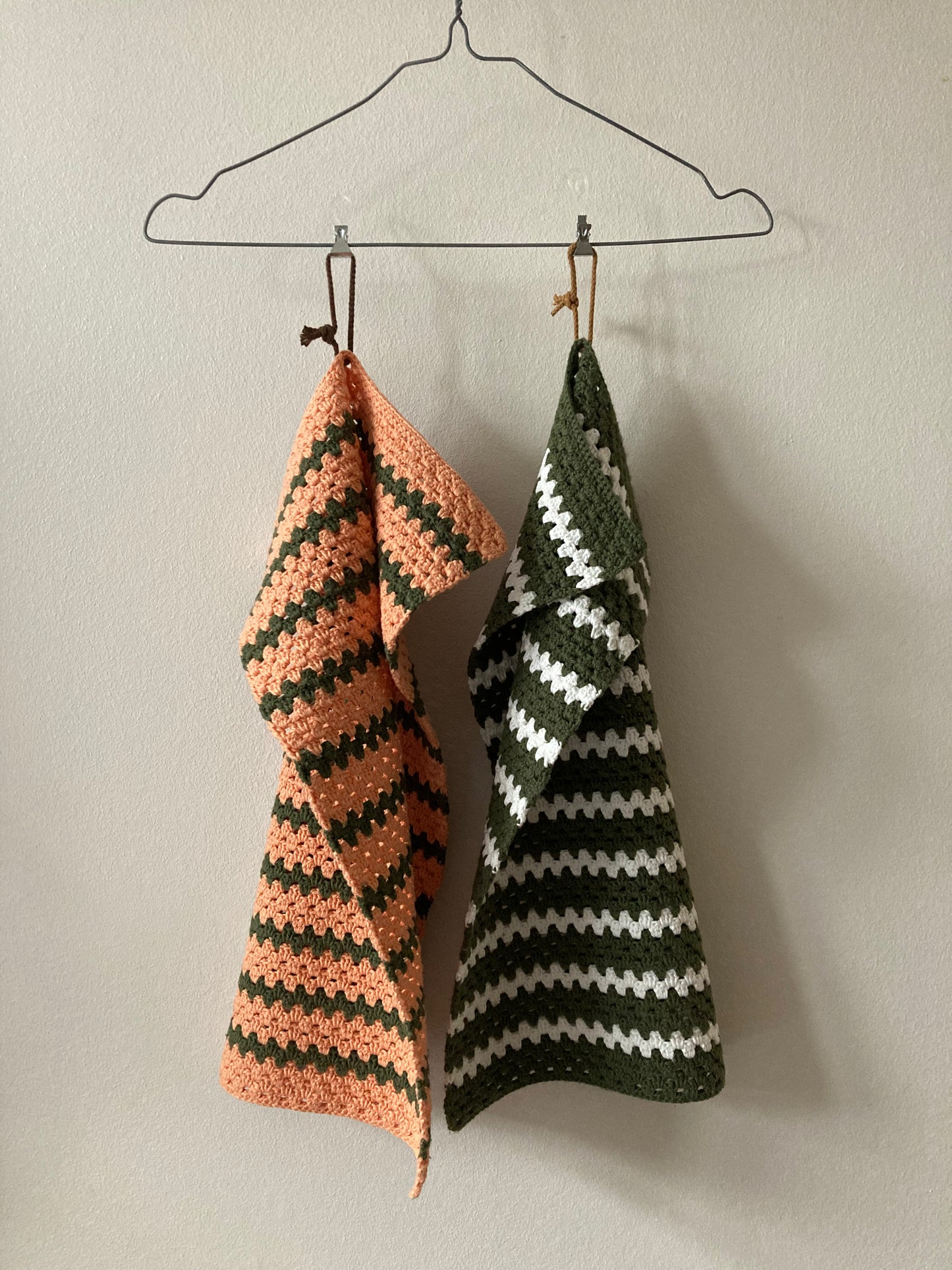 Køkkenhåndklæde Army/hvid